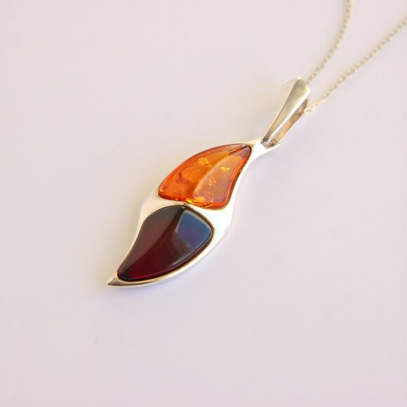 Baltic Amber Necklace- Lithuanian Amber in Sterling Silver - Picture 3 of 4